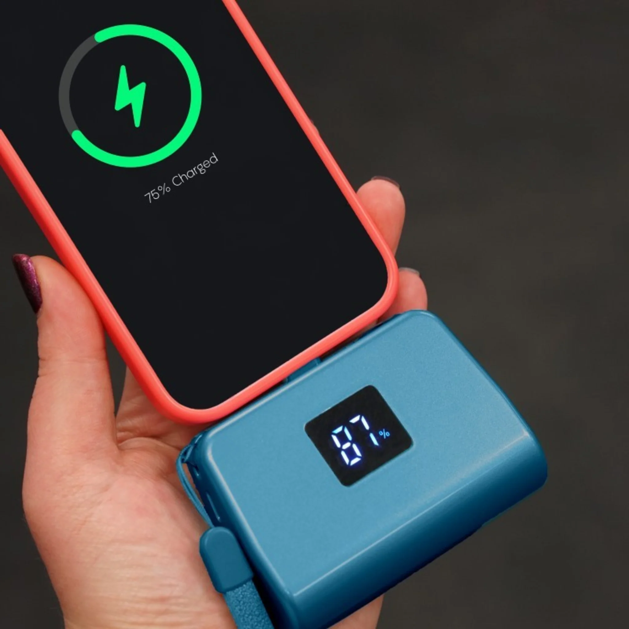TOTALBOOST MINI 5,000MAH POWER BANK W/ INTERCHANGEABLE ADAPTERS - (NAVY METALLIC) - Image 2