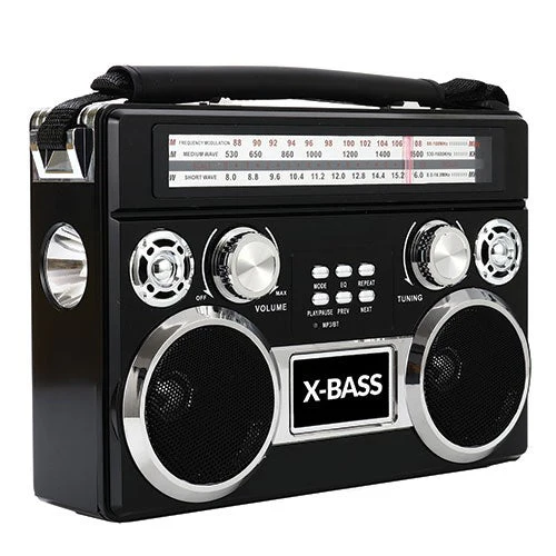PORTABLE 3 BAND RADIO W/ BLUETOOTH & FLASHLIGHT