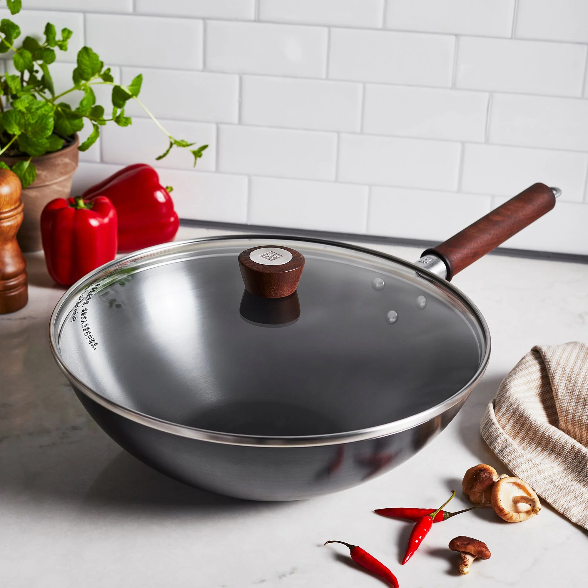 DRAGON 12" CARBON STEEL WOK W/ LID - Image 2