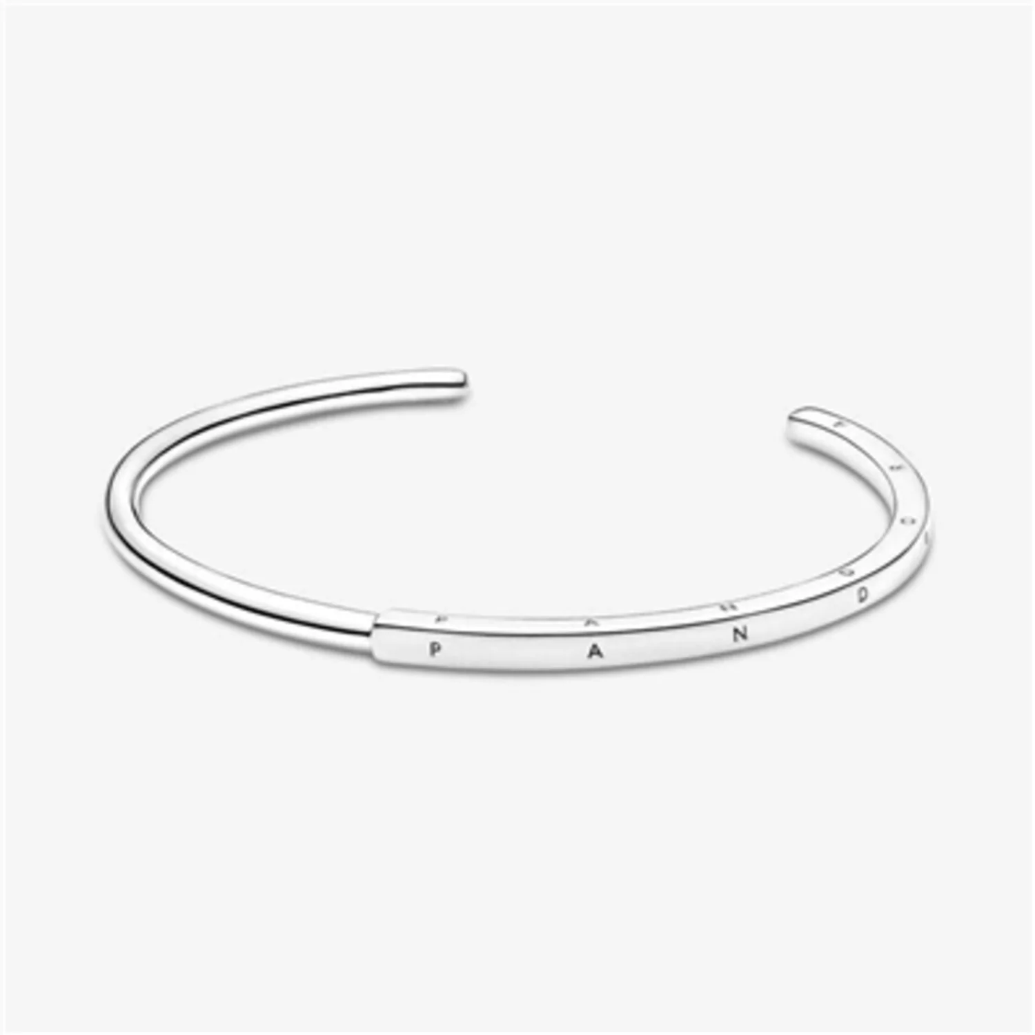 SIGNATURE I-D OPEN BANGLE, 8.1