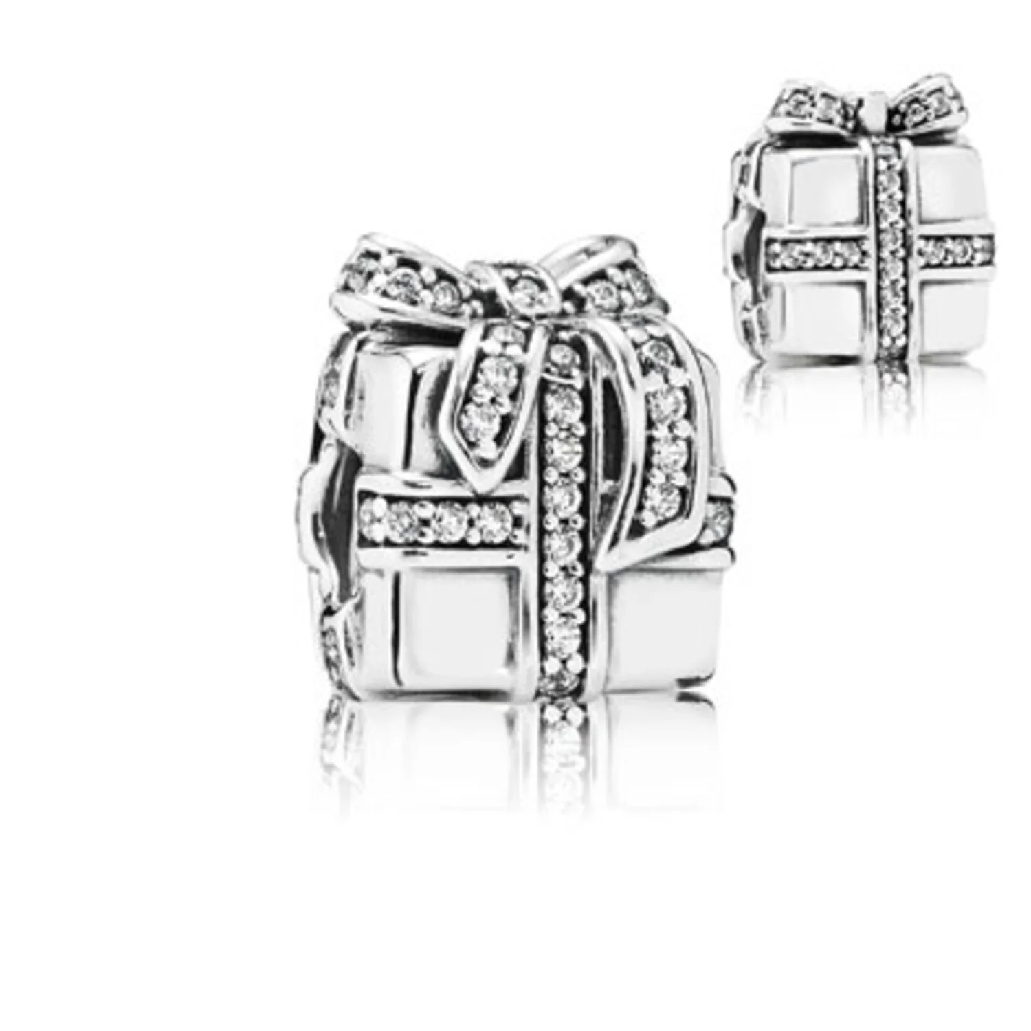SPARKLING SURPRISE CHARM