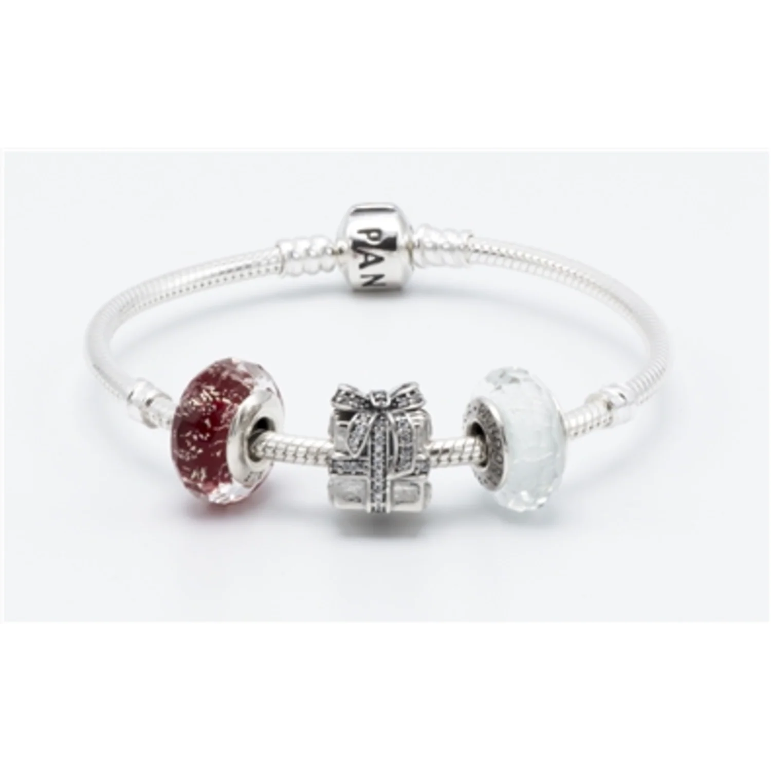 SHIMMER GIFT BRACELET, 6.7"